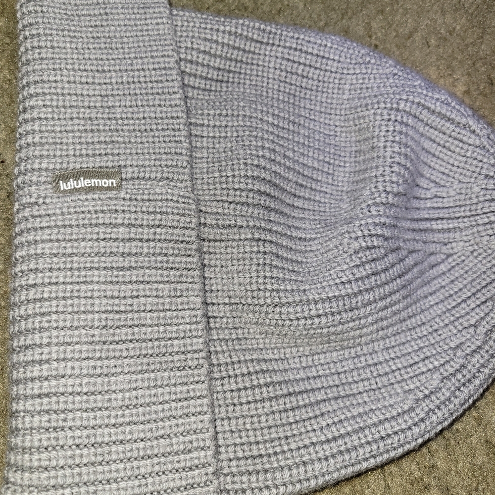 Lululemon winter hat